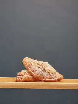 Croissant aux amandes